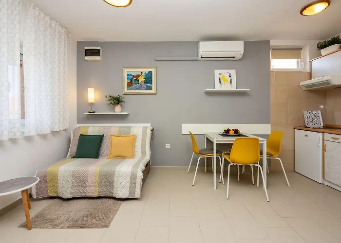 Appartement Mediterranes Nur 300 Meter Zum Sandstrand Mit Meerblick