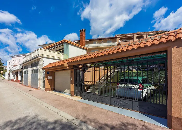 Appartement Mediterranes Nur 300 Meter Zum Sandstrand Mit Meerblick *