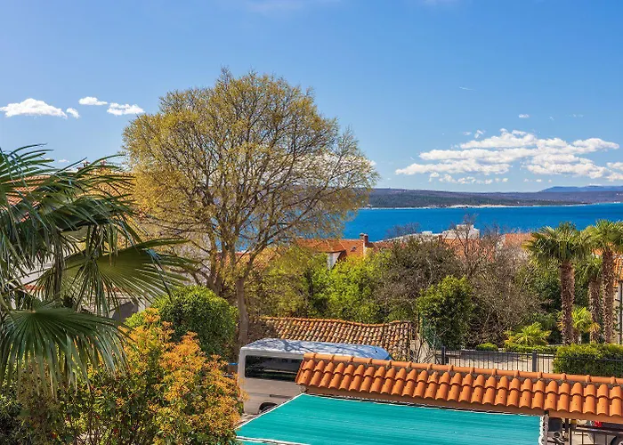 Mediterranes Nur 300 Meter Zum Sandstrand Mit Meerblick Apartmán Crikvenica